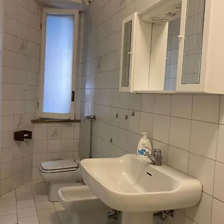 Flat Up To 6 People In The Center Of Turin. Apartment *
